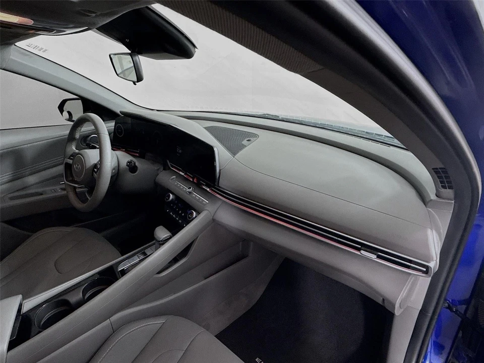 2024 Hyundai Elantra - Image 19 of 21