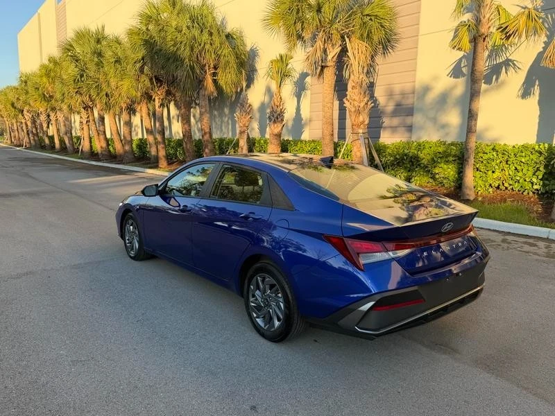 2024 Hyundai Elantra - Image 12 of 21
