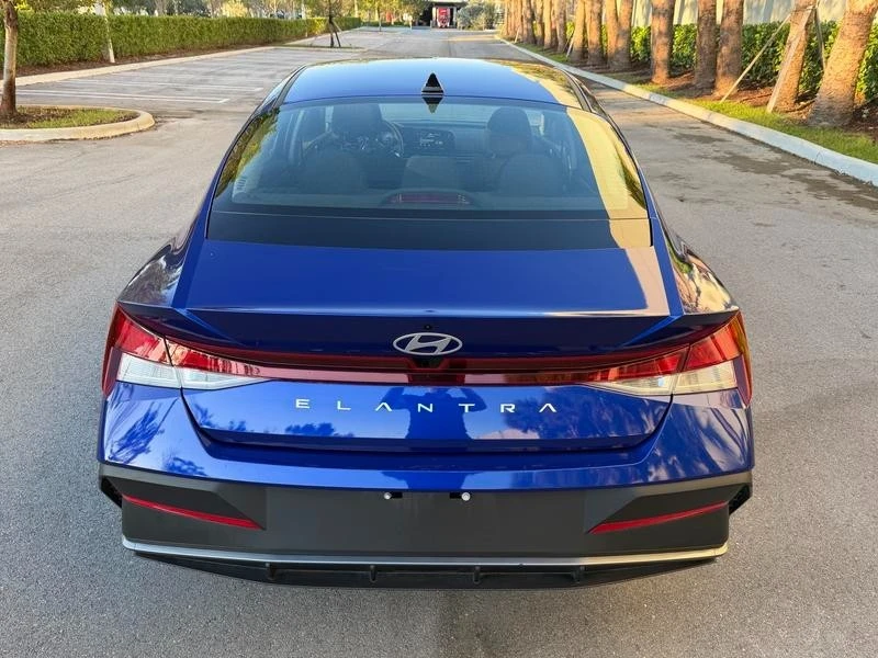 2024 Hyundai Elantra - Image 9 of 21