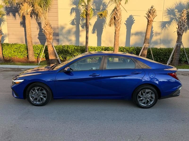 2024 Hyundai Elantra - Image 5 of 21