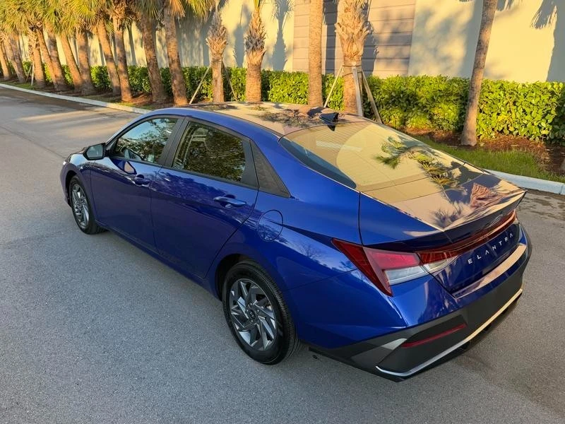 2024 Hyundai Elantra - Image 7 of 21