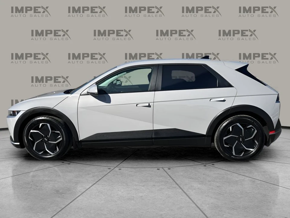 2024 Hyundai Ioniq 5 - Image 2 of 12