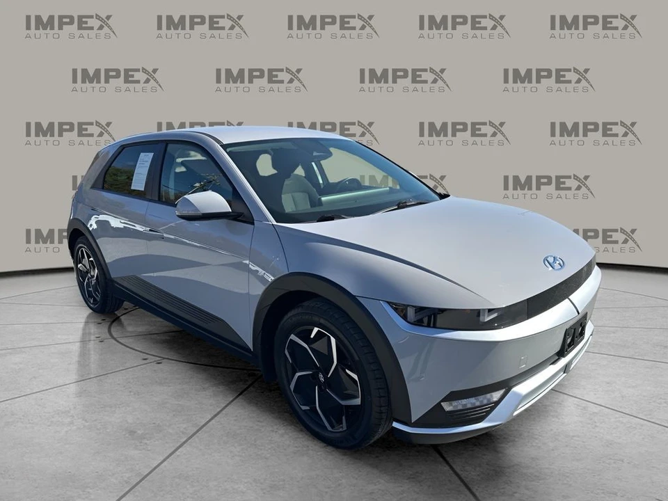 2024 Hyundai Ioniq 5 - Image 7 of 12