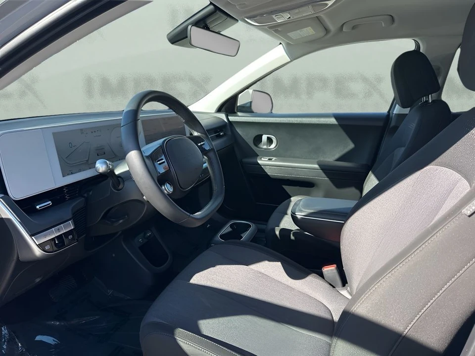 2024 Hyundai Ioniq 5 - Image 9 of 12