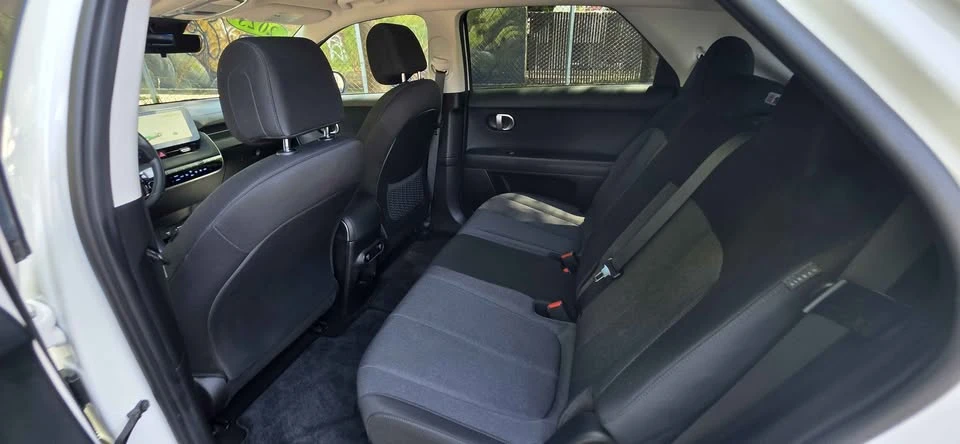 2024 Hyundai Ioniq 5 - Image 7 of 20