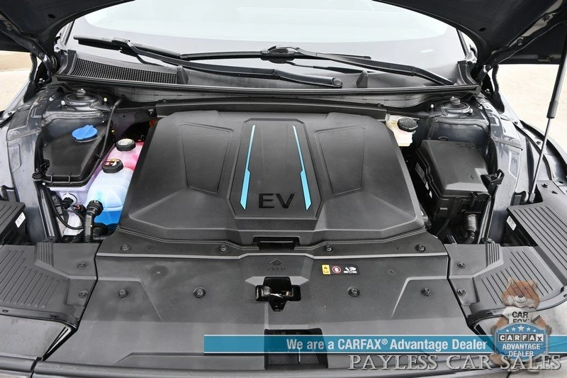 2024 Hyundai Ioniq 5 - Image 16 of 20