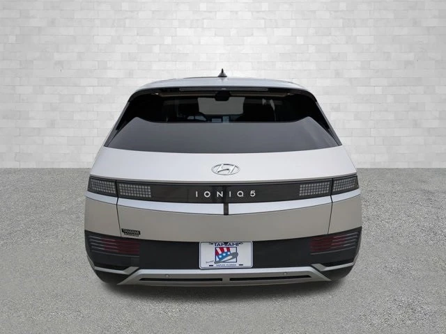 2024 Hyundai Ioniq 5 - Image 3 of 21