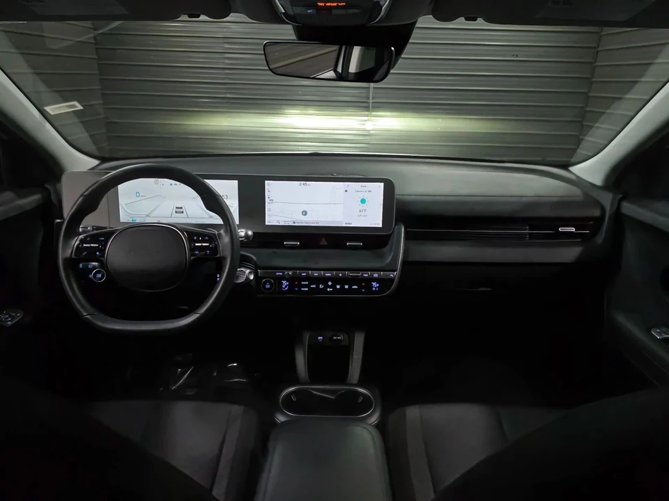 2024 Hyundai Ioniq 5 - Image 11 of 12