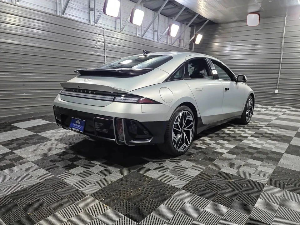2024 Hyundai Ioniq 6 - Image 5 of 12