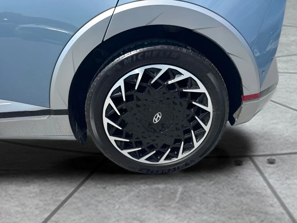 2024 Hyundai Ioniq 5 - Image 25 of 26