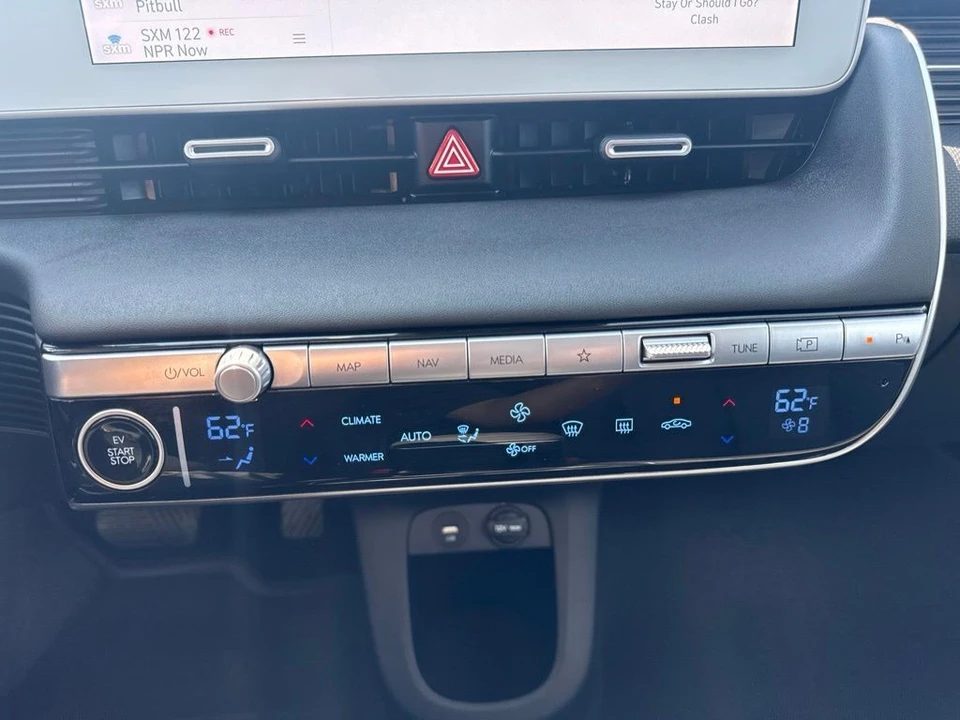 2024 Hyundai Ioniq 5 - Image 11 of 26