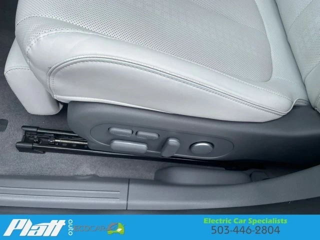 2024 Hyundai Ioniq 5 - Image 25 of 31