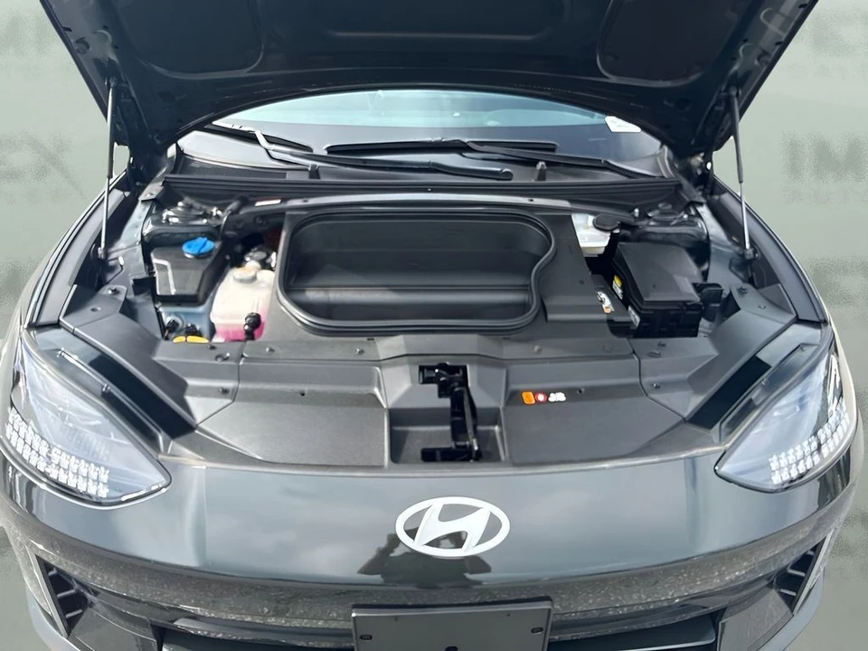 2024 Hyundai Ioniq 5 - Image 20 of 23