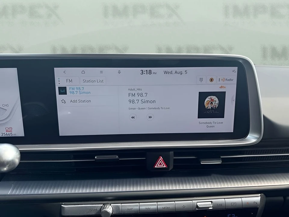 2024 Hyundai Ioniq 5 - Image 8 of 23