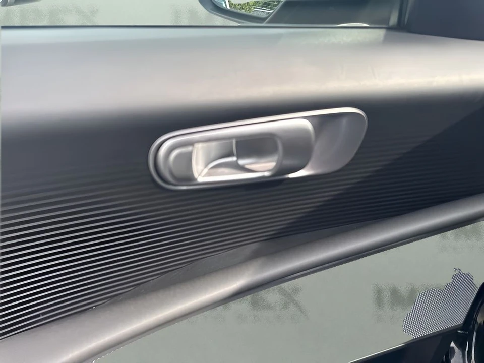 2024 Hyundai Ioniq 5 - Image 16 of 23
