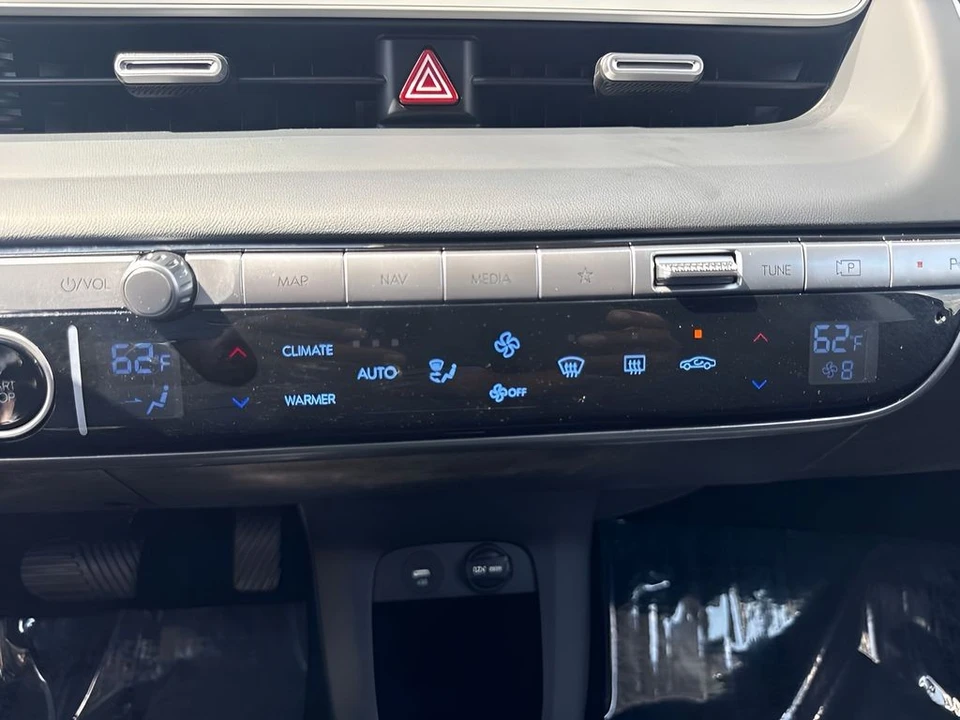2024 Hyundai Ioniq 5 - Image 14 of 26