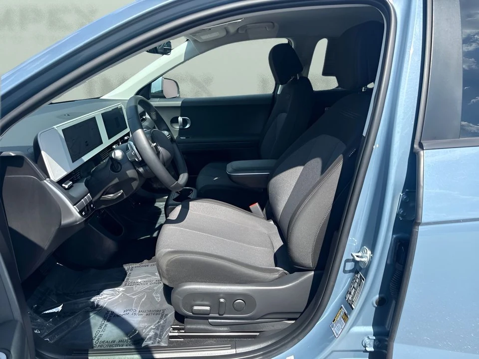 2024 Hyundai Ioniq 5 - Image 9 of 26
