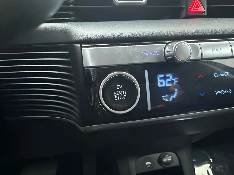 2024 Hyundai Ioniq 5 - Image 14 of 24