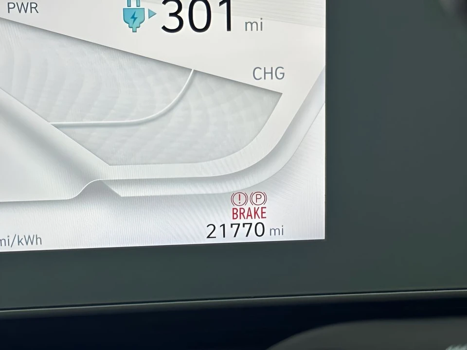 2024 Hyundai Ioniq 5 - Image 16 of 24