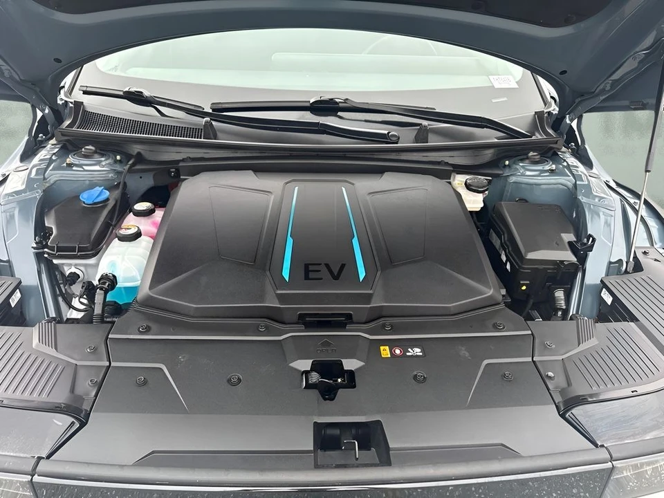 2024 Hyundai Ioniq 5 - Image 21 of 24