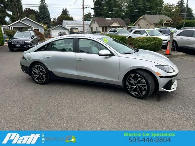 2024 Hyundai Ioniq 5 - Image 12 of 31
