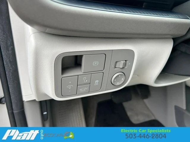 2024 Hyundai Ioniq 5 - Image 18 of 31