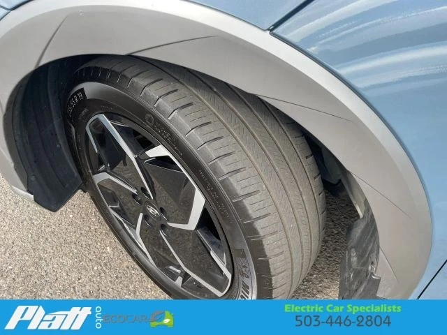 2024 Hyundai Ioniq 5 - Image 16 of 31