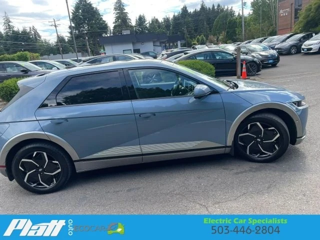 2024 Hyundai Ioniq 5 - Image 12 of 31
