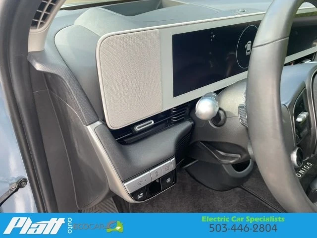 2024 Hyundai Ioniq 5 - Image 21 of 31