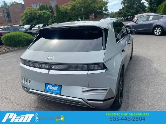 2024 Hyundai Ioniq 5 - Image 11 of 31