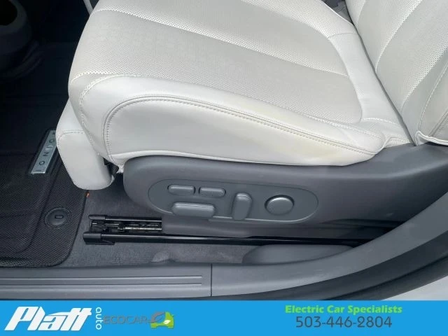2024 Hyundai Ioniq 5 - Image 25 of 31