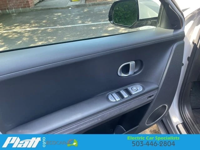 2024 Hyundai Ioniq 5 - Image 18 of 31