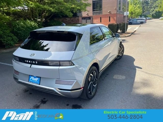 2024 Hyundai Ioniq 5 - Image 10 of 31