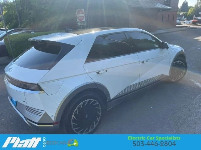 2024 Hyundai Ioniq 5 - Image 12 of 31