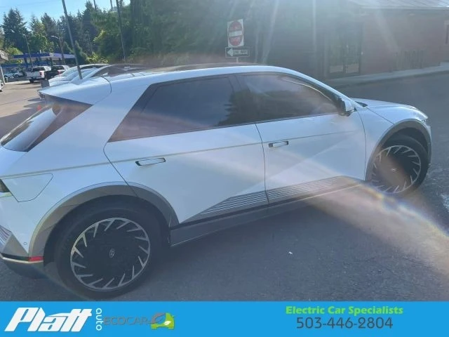2024 Hyundai Ioniq 5 - Image 13 of 31