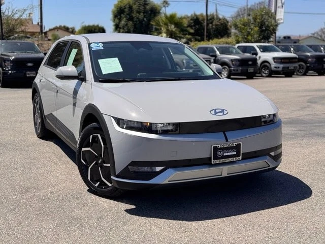2024 Hyundai Ioniq 5 - Image 2 of 30