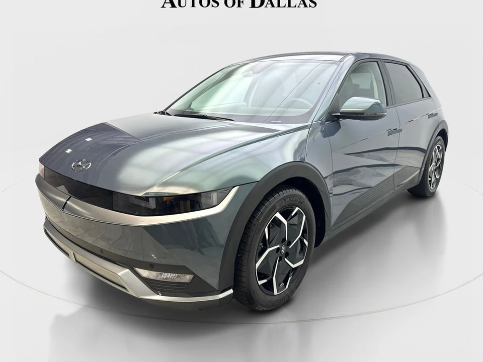 2024 Hyundai Ioniq 5 - Image 2 of 31