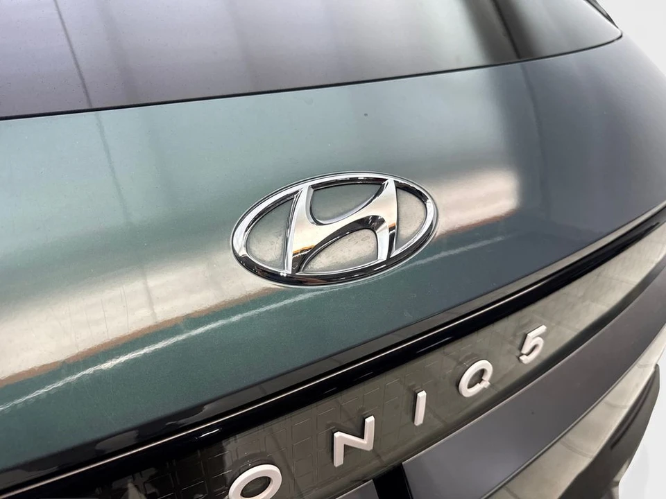 2024 Hyundai Ioniq 5 - Image 21 of 31