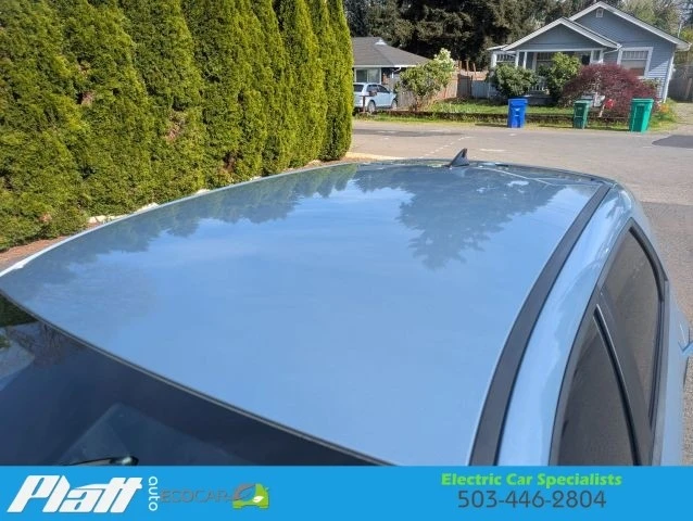 2024 Hyundai Ioniq 5 - Image 8 of 31
