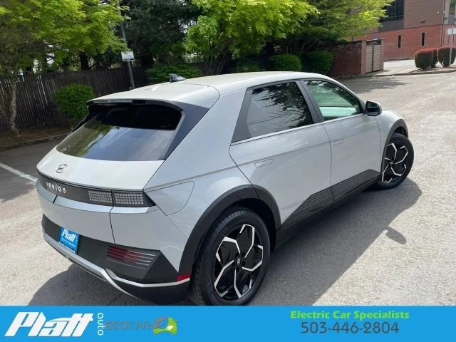 2024 Hyundai Ioniq 5 - Image 11 of 31