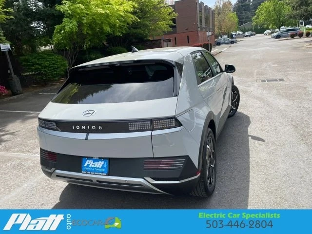 2024 Hyundai Ioniq 5 - Image 10 of 31