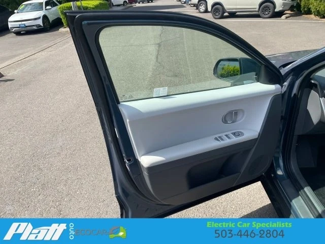 2024 Hyundai Ioniq 5 - Image 21 of 31