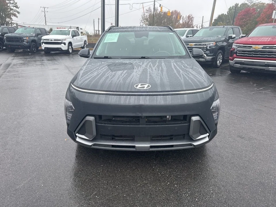 2024 Hyundai Kona - Image 8 of 12