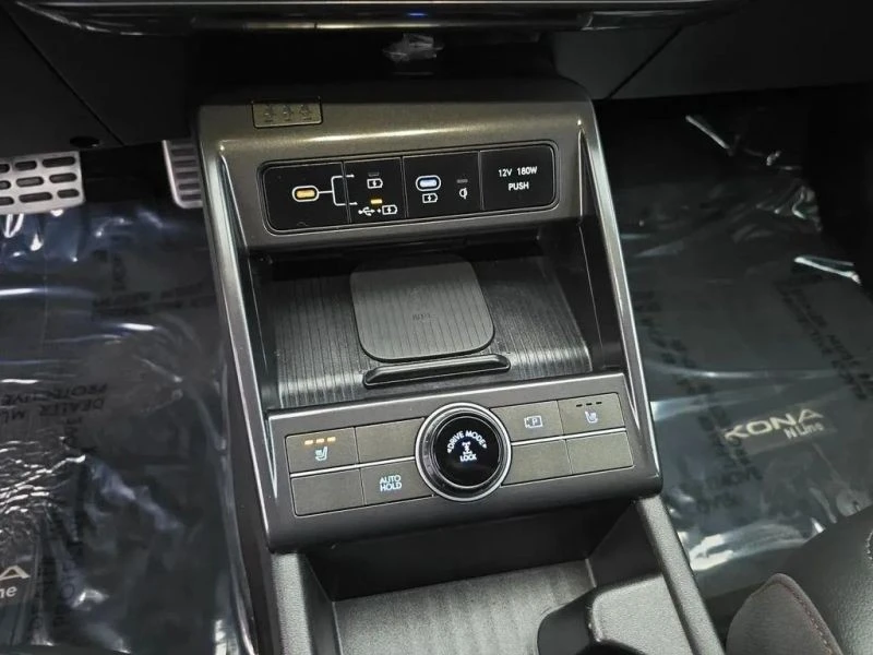 2024 Hyundai Kona - Image 8 of 12