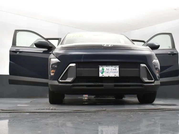 2024 Hyundai Kona - Image 11 of 12
