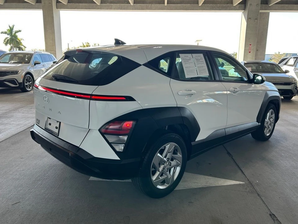 2024 Hyundai Kona - Image 5 of 12