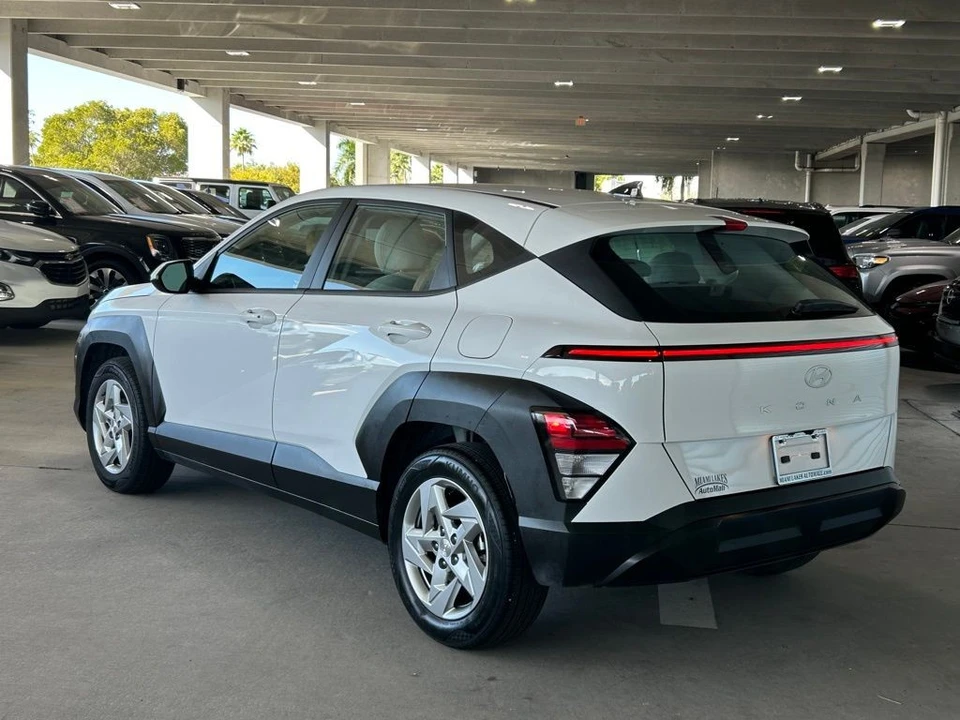 2024 Hyundai Kona - Image 7 of 12