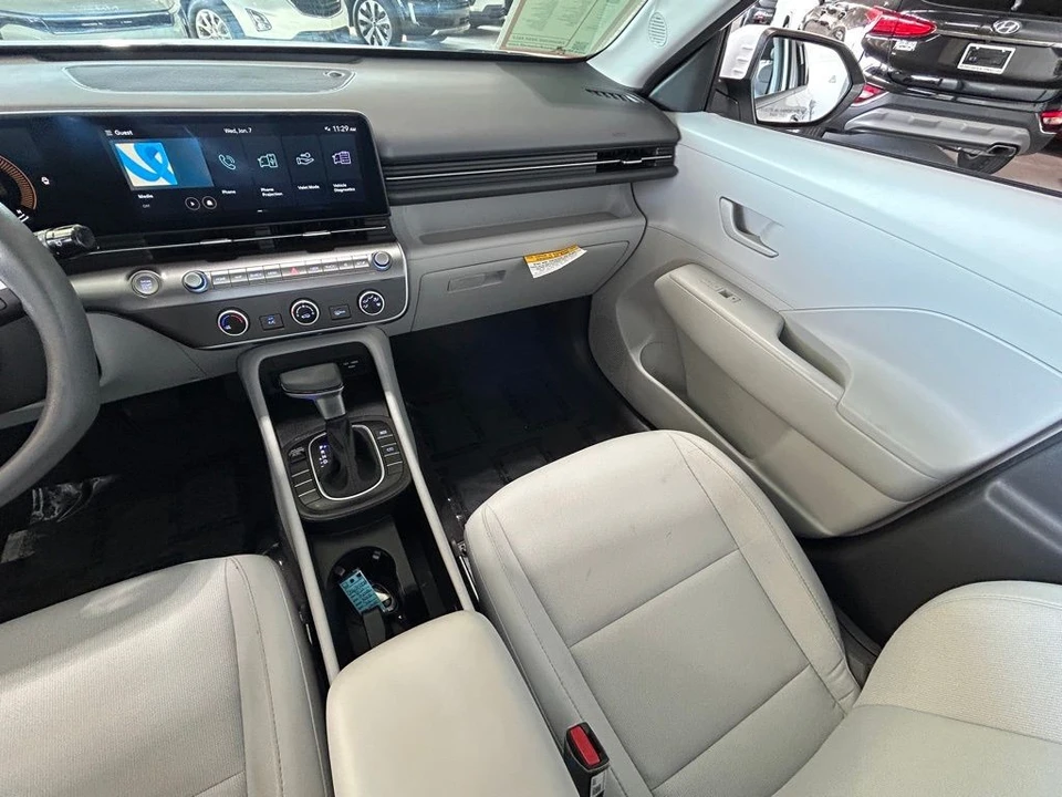 2024 Hyundai Kona - Image 11 of 12