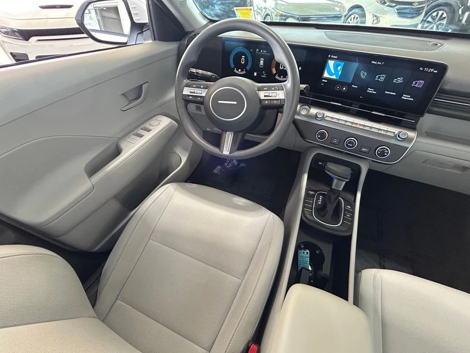 2024 Hyundai Kona - Image 9 of 12
