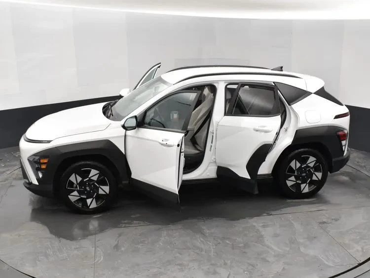 2024 Hyundai Kona - Image 7 of 12